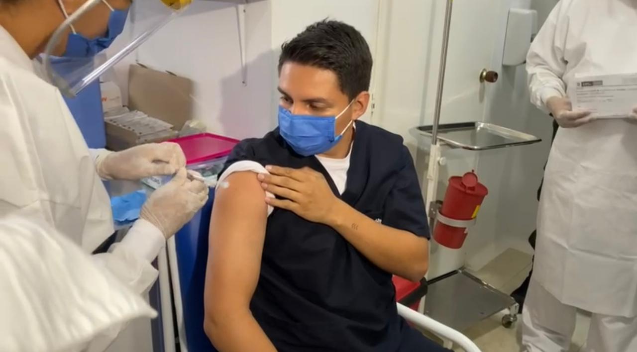 Juan David primer vacunado Cauca